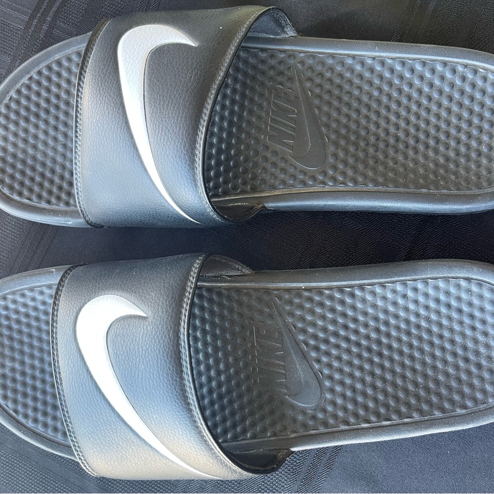 Men’s Nike slides